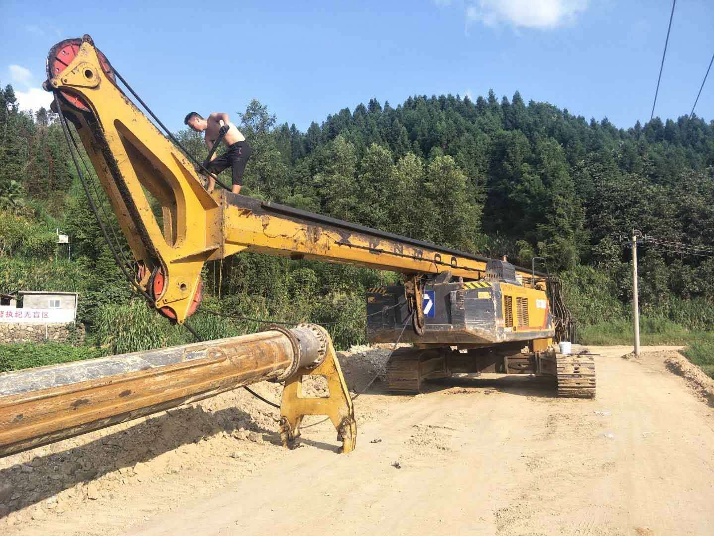 旋挖鉆機機手維修、操作.jpg